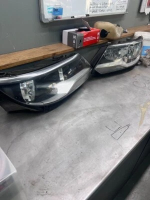 2011-2016 Genuine VW Tiguan Headlight assemblies, 5N2.941.005, 5N2.941.006 - image 1 of 4