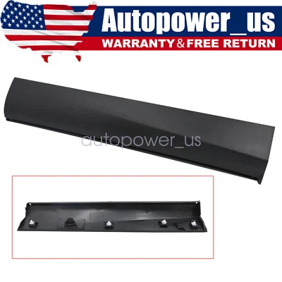 Moldura inferior para puerta trasera izquierda Mitsubishi Outlander y PHEV 2022-2024 Foto 1 de 4