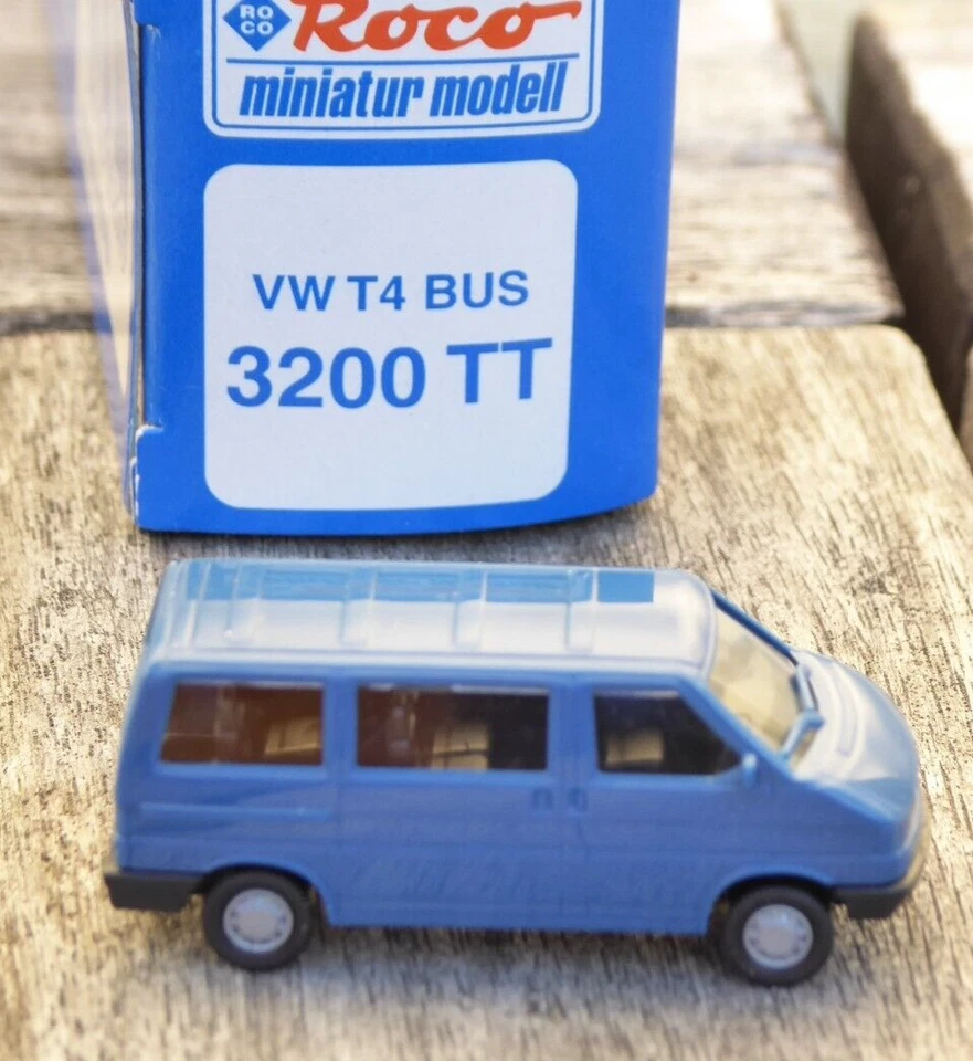Roco 3200 Spur TT VW Bus T 4 Bulli Blu, Sehr Gut Erhalten In OVP Per TT -1 - - Immagine 1 di 4