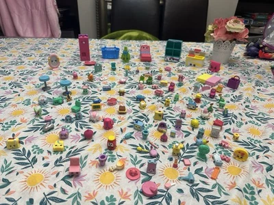 Lote de figuras y muebles SHOPKINS varias estaciones y temas Happy Places 100+ Foto 1 de 4