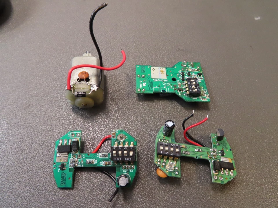 SC318 Carrera Pro-X Decoder und Motor Konvolut ohne OVP - Bild 1 von 1