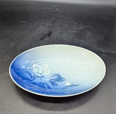 Винтажное синее овальное блюдо Bing & Grondahl Royal Copenhagen *#39 рождественская роза - Изображение 1 из 4