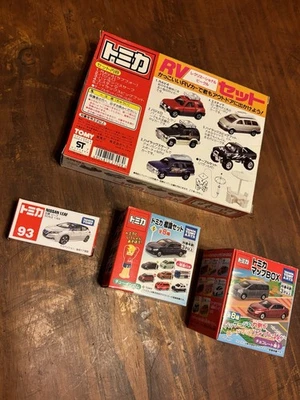 Cajas Tomica (no incluye coches) Foto 1 de 4