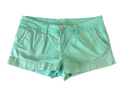 American Rag Women’s Shorts Size 5 Mint Green Denim Cuffed Chino Comfy Stretch - Image 1 of 4