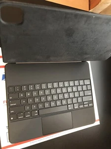 Apple Magic Keyboard for 12.9" iPad Pro 3rd, 4th &5th Gen 2021 - Picture 1 of 4