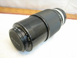 Vintage Nikon Zoom Nikkor-C Auto 1:4.5 80-200mm SLR Camera Lens - Picture 1 of 5