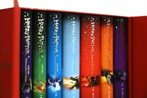 Harry Potter Box Set: The Complete Collection (Children’s Hardback) J.K. Rowling - Imagen 1 de 6