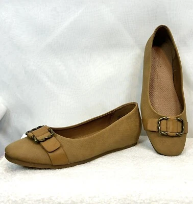 Display Model Baretraps Collette Womens Flats / Size 8 - Image 1 of 4