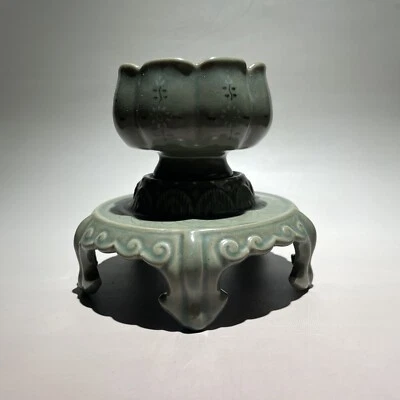 Un conjunto de taza rara de diseño de flores de esmalte cian de porcelana coreana Foto 1 de 4