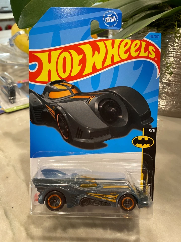 Hot Wheels Batmobile, Batman 3/5 [Gris] 103/250 - Photo 1/1