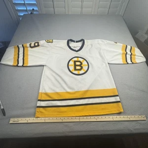 Camiseta De Colección Boston Bruins Para Hombres XL Blanca NHL Hockey Joe Juneau 49 CCM 90s - Imagen 1 de 22