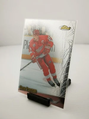 1998-99 Topps Finest Steve Yzerman Refractor No Protector Detroit Red Wings  - Image 1 of 4