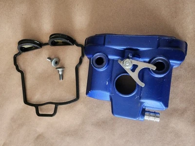 Yamaha YZ250F 2019 YZ 250F cubierta de válvula con pernos y junta Foto 1 de 4