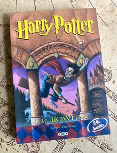 Harry Potter ve Felsefe Taşı (HP 1 by J.K. Rowling) Turkish edition - Bild 1 von 5