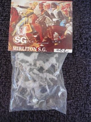 Mirliton SG - CAVALIERI MEDIOEVALI CC2 - 8 Pcz 20mm soldatini piombo unpainted - Immagine 1 di 3