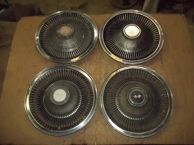 Колпак ступицы колпак колеса обод колеса колпак ступицы 15 дюймов от оригинального производителя б/у комплект 3034 69-73 Chevrolet Monte Carlo - Изображение 1 из 4