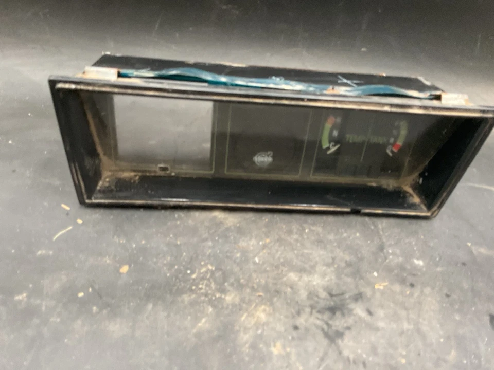 Velocímetro Volvo, cuadro de instrumentos de combustible para vagón 142/144/145 JMP1212529 Foto 1 de 4