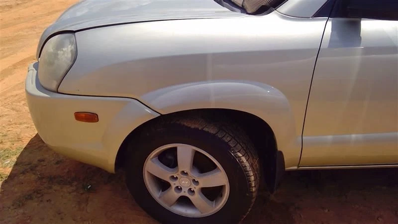 Driver Left Fender Without Side Flares Fits 05-09 Hyundai Tucson OEM - Image 1 of 4