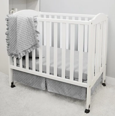 Berço American Baby Company Heavenly Soft Minky Dot 3 peças mini/portátil cama... - Imagem 1 de 4
