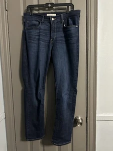 Levis Classic Straight Jeans Womens Size 10 Preowned - Picture 1 of 13
