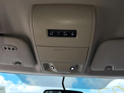 Consola central superior delantera usada se adapta a: Chrysler Town & Country 2012 techo mini con Foto 1 de 4