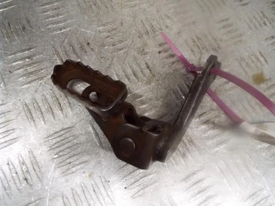 Reposapiés para pilotos diestros Yamaha XT200 XT125 1982  Foto 1 de 4