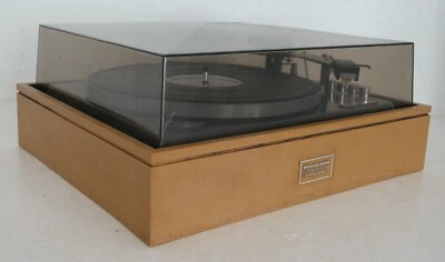 Tocadiscos ELAC Miracord 40A con cartucho realista (Shure) R27E Foto 1 de 4