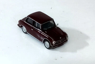 Herpa 1/87 Awz P70 marrón Foto 1 de 4