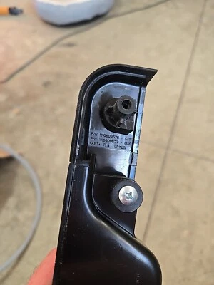 Manija de puerta Maytag W10609577 Foto 1 de 4