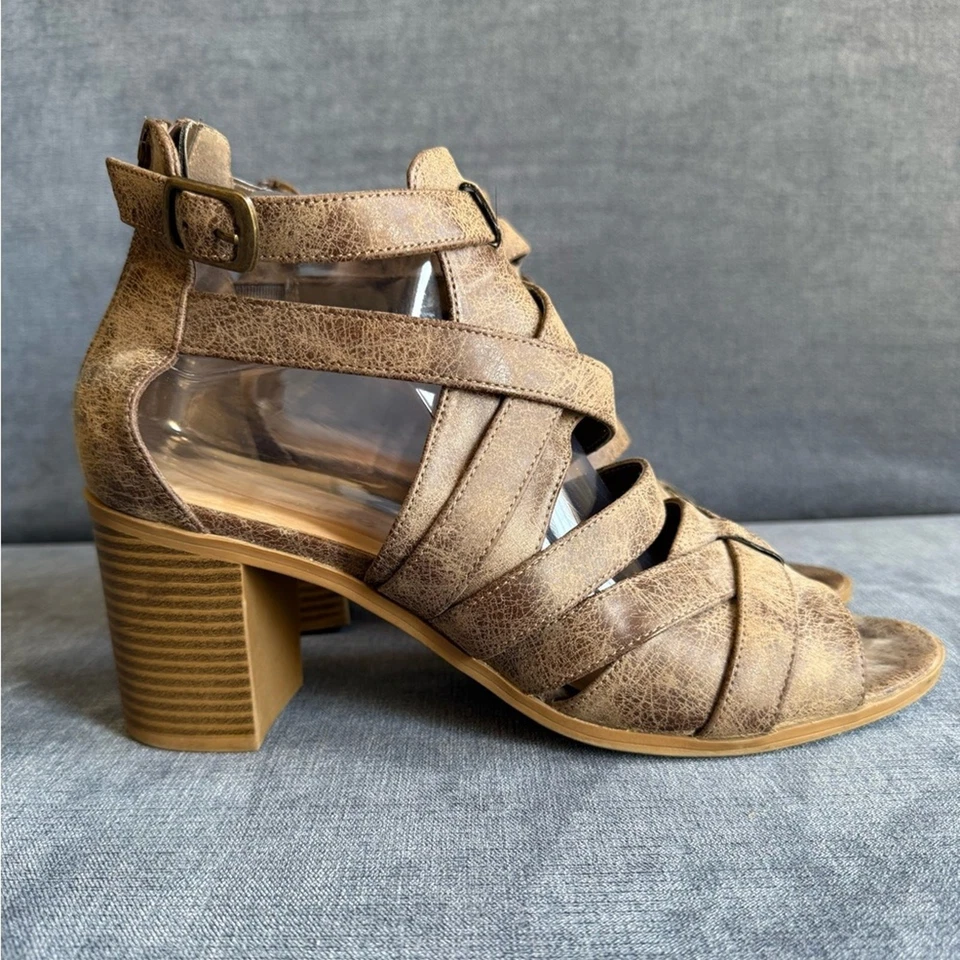 Dollhouse Womens Brown Faux Leather Block Heels SZ 10M Strappy Buckle Back Zip - Image 1 of 4