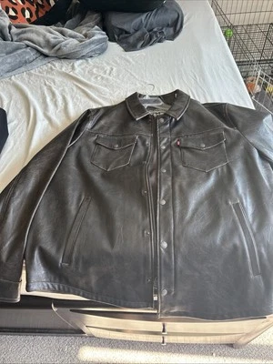 Camisa/chaqueta con botones Levi’s marrón oscuro.  Nunca usado.  Foto 1 de 4