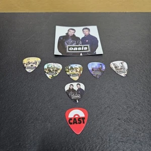 OASIS LIAM & NOEL GALLAGHER PLECTRUMS + MAGNET + BONIS CAST PLEC (SUPPORT BAND) - Picture 1 of 8