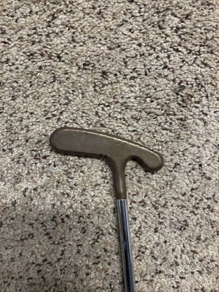 Titleist Acushnet Bullseye Kids Putter 28 Inches RH LH - Image 1 of 4