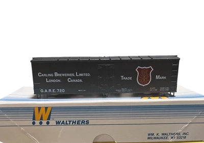 WALTHERS HO 932-2472 " CARLING BEER REEFER " KIT , LOT # 20564 - Image 1 of 4