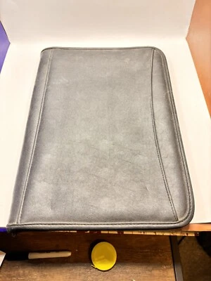Cuaderno MEAD Padfolio de cuero sintético usado en excelente estado negro con bolsillos con solapa Foto 1 de 4