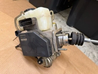 Bomba de refuerzo de freno ABS Lexus Gx460 2014-2019 con cilindro maestro 89541-60631 OEM Foto 1 de 4