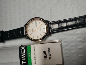 Vintage Timex Quartz Day Date Indiglo New Timex Leather Band Fresh Battery - Picture 1 of 12
