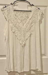 Women's Solitaire  White  Top Lace Crochet  2X NEW with out tag - Picture 1 of 2