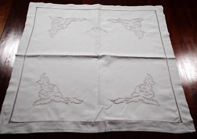 Taie seule en Fil de lin à broderie Renaissance et monogrammée "LM" - Photo 1/4