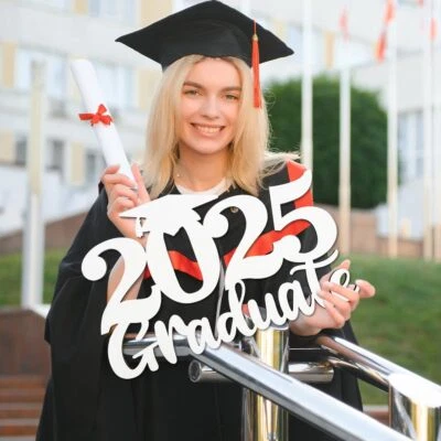 Letrero de madera de graduación clase blanca de 2025 cabina de fotos utilería universidad superior Foto 1 de 4