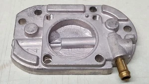 FABRICANTE DE EQUIPOS ORIGINALES Mercury Mariner cubierta de bomba de carburador fueraborda 83296M *NUEVO* Yamaha - Imagen 1 de 4