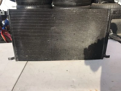 Condensador de CA OEM Aston Martin, RAPIDE, DB9 2004-16 DBS V12 9G43-19710-AB Foto 1 de 4