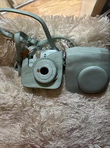 Fujifilm Instax Mini 9 Instant Camera Ice Blue - Picture 1 of 5