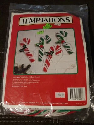 1991 J & L Craft Temptations 1223 CHRISTMAS CANDY CANE Yarn Plastic Canvas Decor - Image 1 of 3