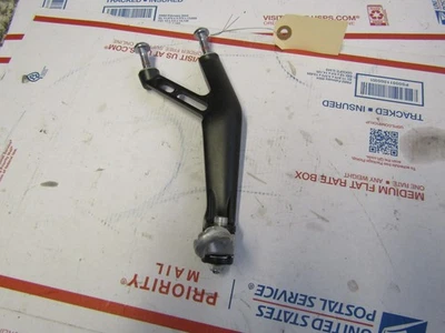 [OEM] 2017-2020 Yamaha YZF-R6 soporte de clavija de pie de pasajero trasero derecho 2CR-4 5JJ Foto 1 de 4