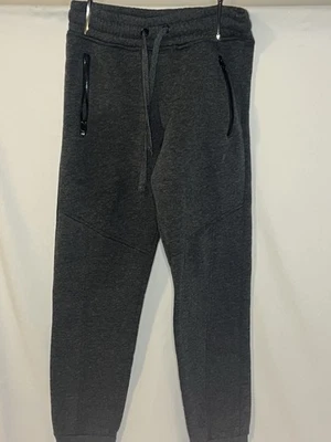 Pantalones deportivos Akademiks talla pequeña gris oscuro para niños (nunca usados) Foto 1 de 3