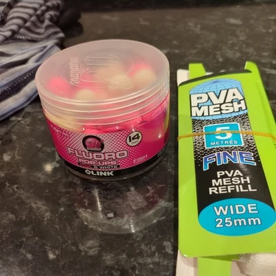 Fish Bait Mainline  pop up 14 mm  link pink & white  - Image 1 of 2