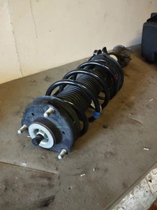 Shock absorber Suspension front RIGHT 11294988 1.0 MG ZS SUV LIFT 2023 - Picture 1 of 11