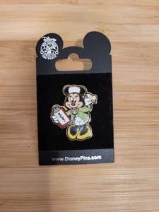 Disney Nurse Minnie Mouse with Stethoscope & Clipboard Pin - Picture 1 of 4