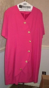 PRETTY PINK DRESSY SHORT SLEEVE DRESS WITH GOLD LIKE COLOR BUTTONS SZ 18 - Bild 1 von 8